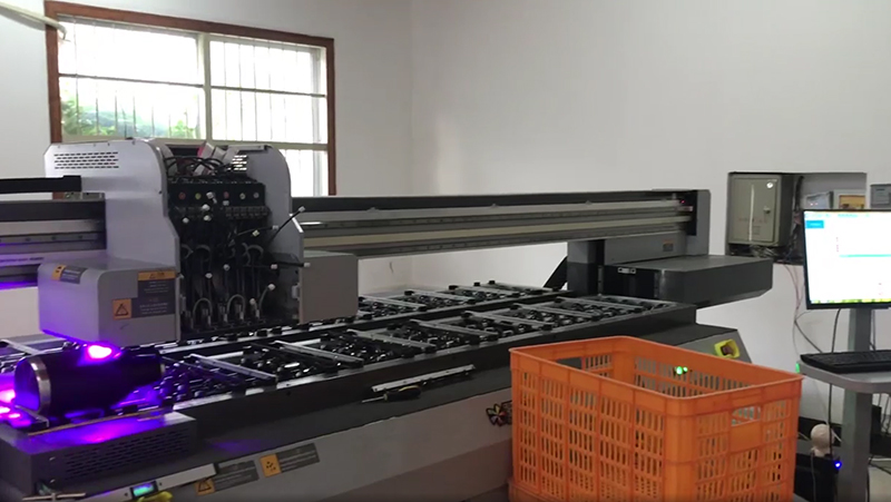 3,78л гроулер с вакуумной с завинчивающейся крышкой (3D-печать)